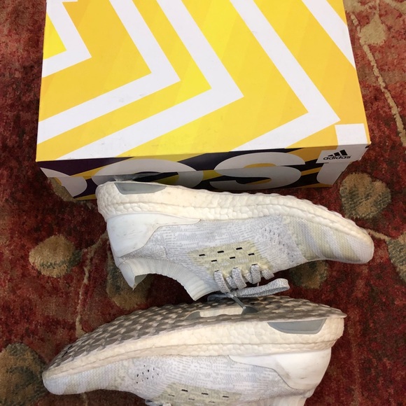 Ultraboost uncaged Triple White LTD - Picture 2 of 5